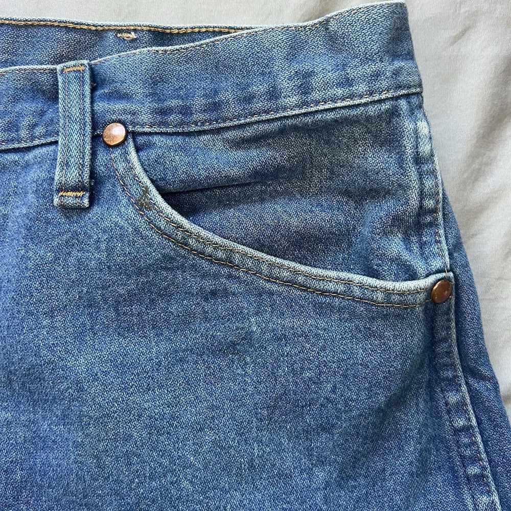 WRANGLER Jean Men Size 40x30 Blue Denim Cowboy Cut High Rise Rodeo 13MWZ Tapered - Picture 8 of 14